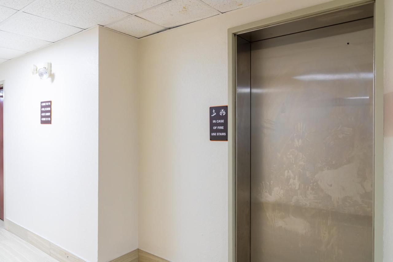 Georgetown Red Roof Inn Plus+ & Suites Savannah - I-95 מראה חיצוני תמונה