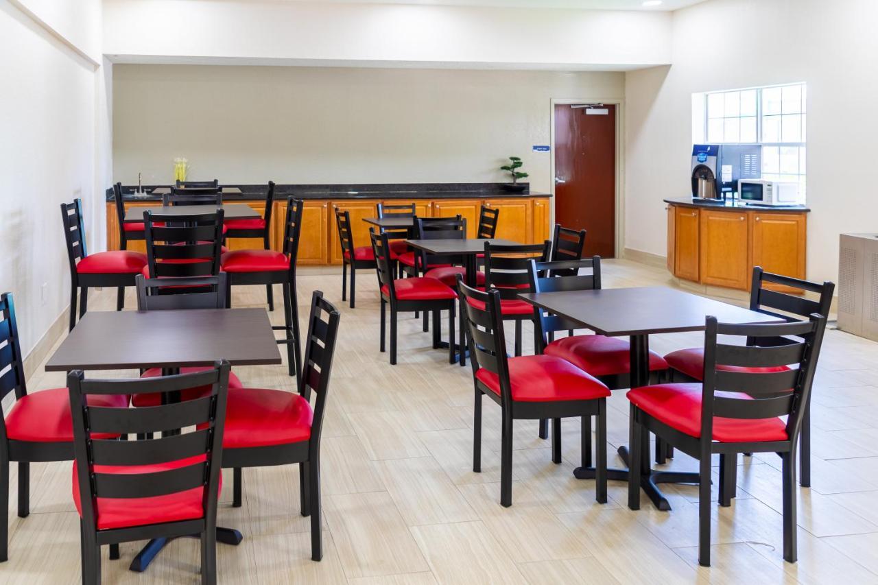 Georgetown Red Roof Inn Plus+ & Suites Savannah - I-95 מראה חיצוני תמונה